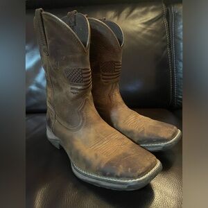 Youth Ariat Patriotic Cowboy Boots youth size 5.0, Brown